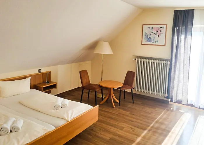 Alembra - Zur Moselbruecke 3*